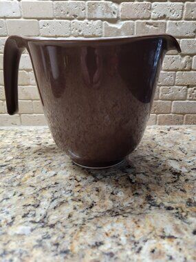 Vintage Rubbermaid Brown Plastic 6 Cup Measure